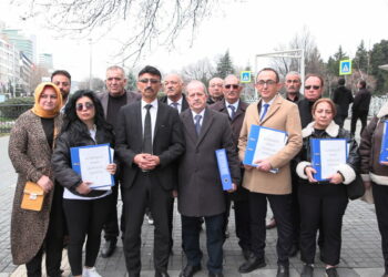 Alternatif Parti'nin kuruluş dilekçesi İçişleri Bakanlığı'na teslim edildi