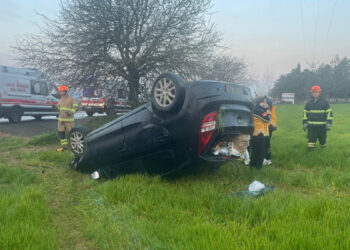 Ttakla atan otomobilin sürücüsü öldü