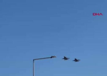 Edirne'de F-16 ve Bayraktar Akıncı'dan prova uçuşu