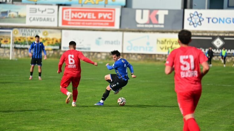 Karacabey Belediyespor - Karaman Futbol Kulübü: 1-0