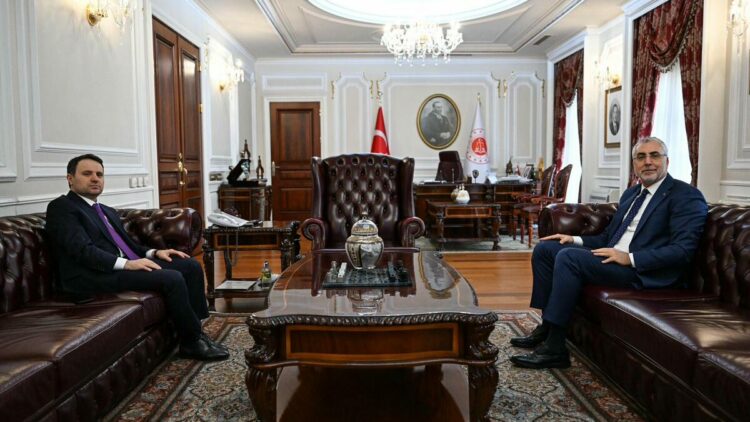 Bakanlar Gürlek ve Işıkhan bir araya geldi