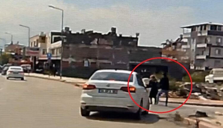 Yolda yürüyen kadının boynundaki kolyesini gasbeden şüpheli tutuklandı