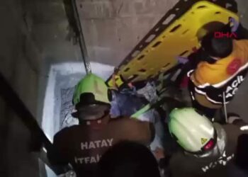 Asansör boşluğuna düşen işçi yaralandı