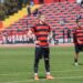 Uşakspor evinde yıkıldı