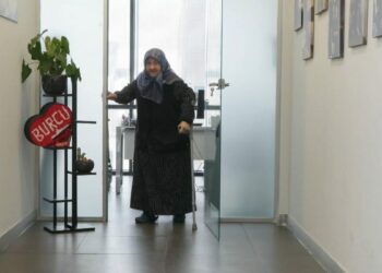 Fil hastalığıyla mücadele ediyordu; tedaviyle 2 haftada ayağa kalktı