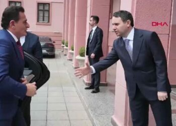 Bakan Gürlek KKTC İçişleri Bakanı Oğuz ile bir araya geldi