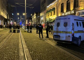 İzmit'te eğlence mekanına silahlı saldırı; 2 ölü, 3 yaralı