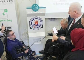 Vali Gül 'Engelsiz Şarj' akıllı telefon uygulamasının tanıtımına katıldı