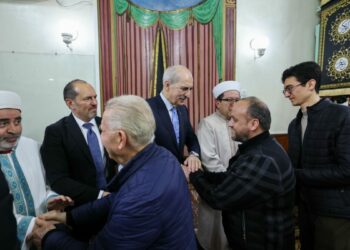 TBMM Başkanı Kurtulmuş, Bükreş Merkez Camii’ni ziyaret etti
