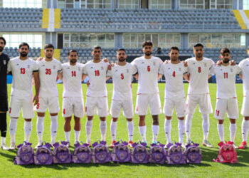 İran Milli Futbol Takımı'ndan, ölen çocuklar için 'çocuk sırt çantalı' mesaj