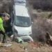 Adıyaman'da devrilen hafif ticari araçtaki 4 kişi yaralandı