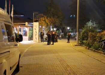 Adana’da restoranda silahlı kavga: 1 ölü, 1 ağır yaralı