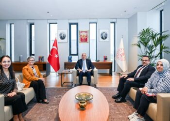 Bakan Ersoy, TOGEM-DER Yönetim Kurulu Başkanı Sekmen ile görüştü