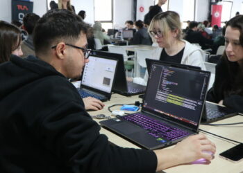 Samsun'da TUA tarafından yapılan Astro Hackhaton yarışması başladı