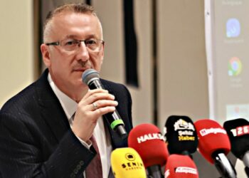 Adapazarı Belediye Başkanı Işıksu, AK Parti’den istifa etti