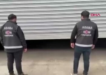 Adana’da 12 milyon 500 bin gümrük kaçağı makaron ele geçirildi