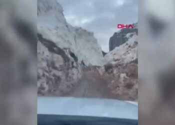Şırnak’ta 5 gün önce çığ nedeniyle kapanan yol ulaşıma açıldı