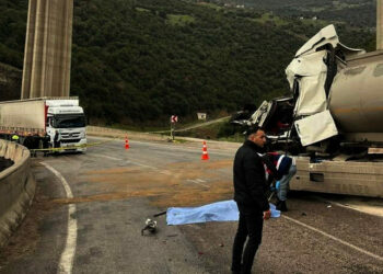 Gaziantep’te tankerler kafa kafaya çarpıştı:1 ölü, 1 yaralı