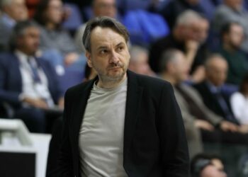 Petkimspor, Denizli'de fren yaptı