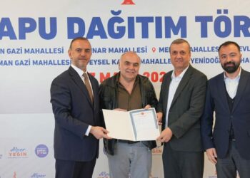 Sancaktepe’de tapu teslim töreni düzenlendi