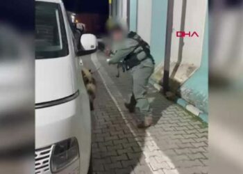 Siirt’te yakıt deposundan 9 kilo 700 gram esrar çıktı: 4 gözaltı
