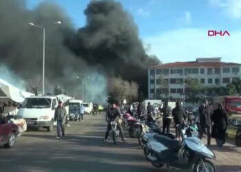 Kilis'te STK'ya ait prefabrikte yangın