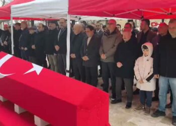 Kıbrıs Gazisi, askeri törenle son yolculuğuna uğurlandı