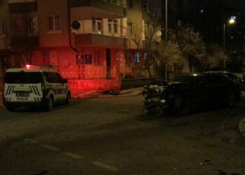 Kayseri'de iki otomobil çarpıştı: 5 yaralı