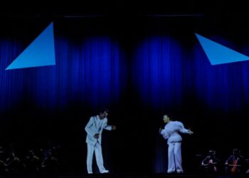 Müslüm Gürses hologramı, Türk Telekom 5G ile AKM’de sahne aldı