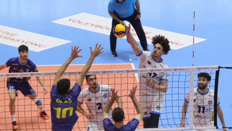 Arkas Spor yarı final maçında