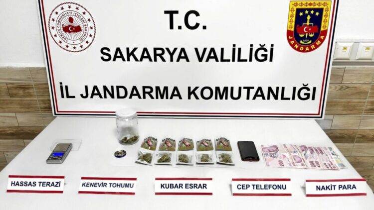 Sakarya’da uyuşturucu operasyonu: 3 tutuklama