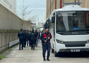 3 kişinin öldüğü eğlence mekanına silahlı saldırıya ilişkin 9 şüpheli adliyede