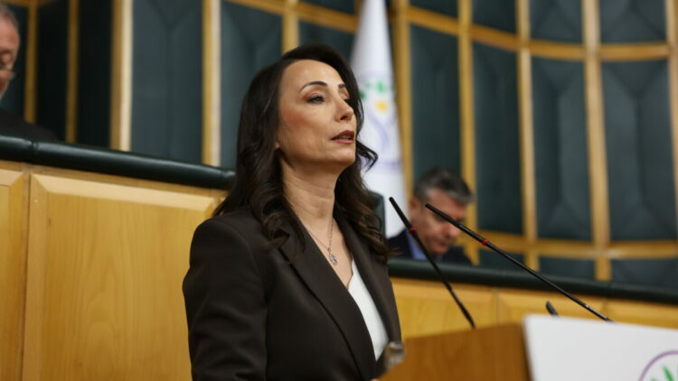 Hatimoğulları: İktidar, yasal adım gerektirmeyen konularda direnç göstermekten vazgeçmeli