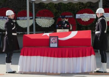 Şehit polis memuru Mustafa Aydın için İstanbul Emniyet Müdürlüğü'nde tören düzenlendi