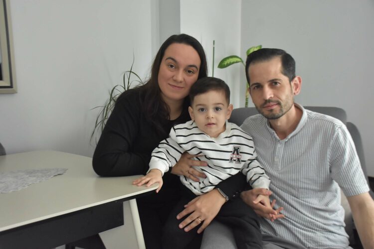 DMD'li Deniz Eymen'in babası: Tek dileğimiz koştuğunu görmek