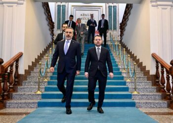Bakan Fidan'dan, Bakan Gürlek'e ziyaret