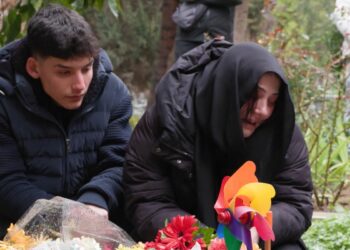 Atlas Çağlayan mezarı başında anıldı; Atlassız geçen ilk bayramım