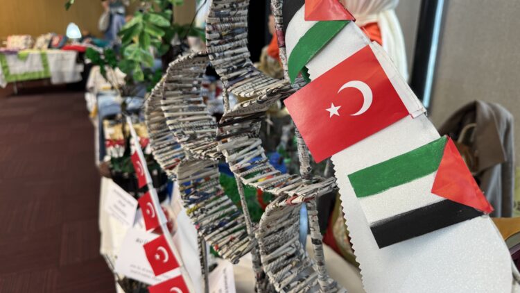 Atık malzemelerle Filistin’e giden Sumud gemisini yaptı