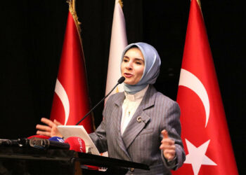 Bakan Göktaş'tan çocuklara 'oyun' uyarısı