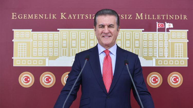 Zengin topraklar üzerinde fakir yaşıyoruz