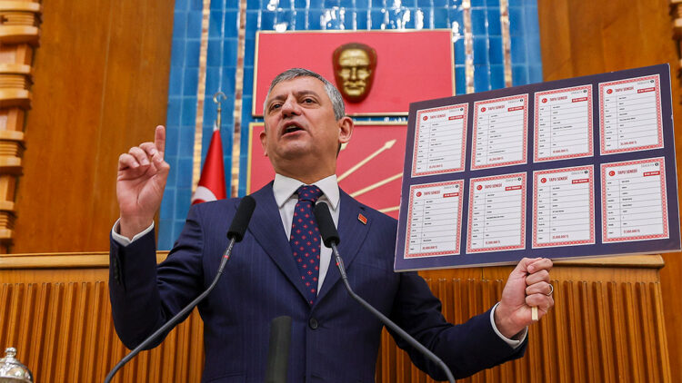 Özgür Özel Cumhurbaşkanı Erdoğan'a seslendi; Bu tapuları ilk kez benden mi duydun?