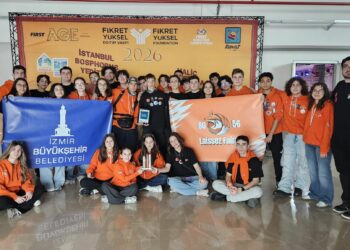 İzmirli gençlerden uluslararası arenada teknoloji zaferi