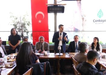 Çankaya Belediye Başkanı Hüseyin Can Güner, Bahçelievler esnafıyla buluştu