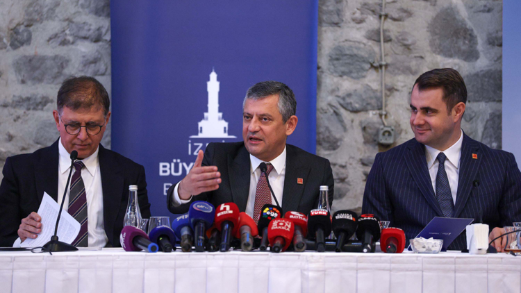 Bu dönemin en büyük ayıbı parlamentoda Romanların temsil edilmiyor oluşu