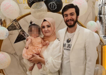 Doktor çift ve çocuklarının bulunduğu otomobil, TIR ile çarpıştı: 1 ölü, 3 yaralı