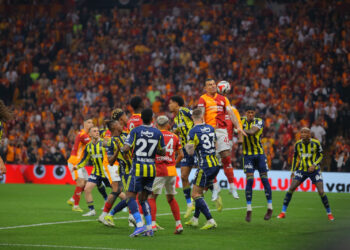 Derbide kazanan belli oldu! Galatasaray - Fenerbahçe maçına bu sonuç damga vurdu