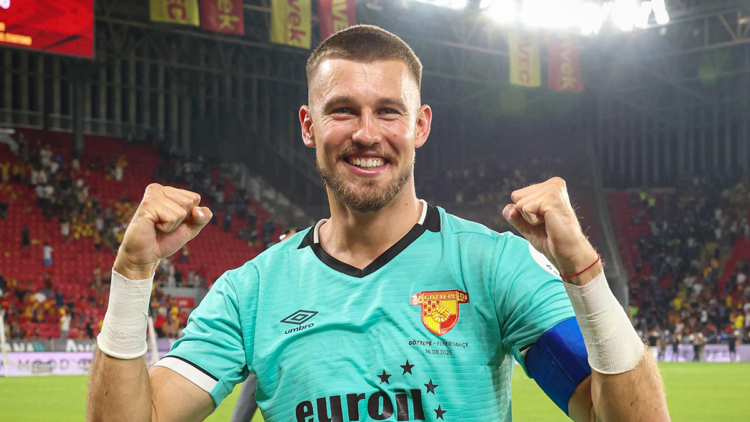 Göztepe'de Lis'e Lech Poznan kancası