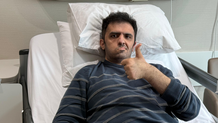 Iraklı felçli gazeteci, Türkiye'de yeniden ayağa kalktı