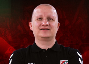 Karşıyaka'da Özlütürk'e yeni görev