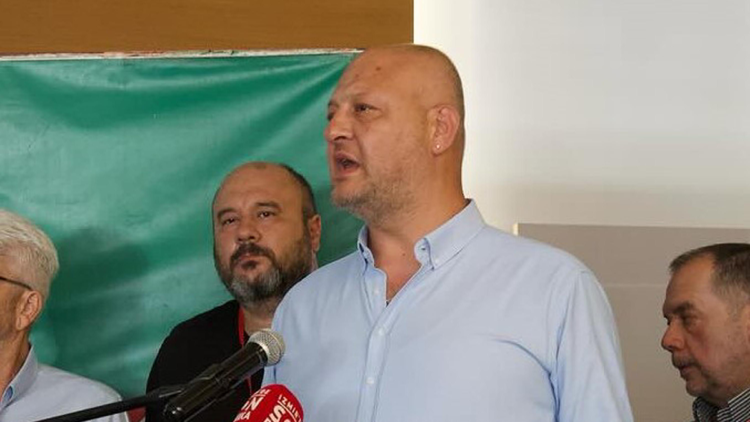 Karşıyaka'da şok gelişmeler